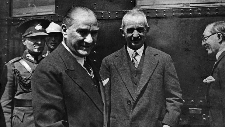 İsmet İnönü vefatının 51. yılında anıldı